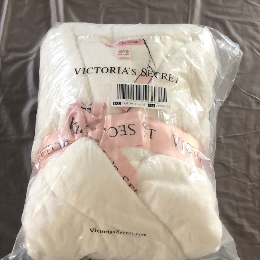 Victoria’s Secret Robe